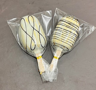 12 Cake Pops